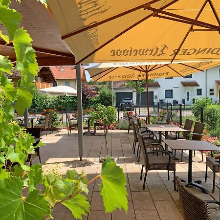 Hotel Heimfeld Restaurant Cafe Garching an Der Alz Eksteriør bilde