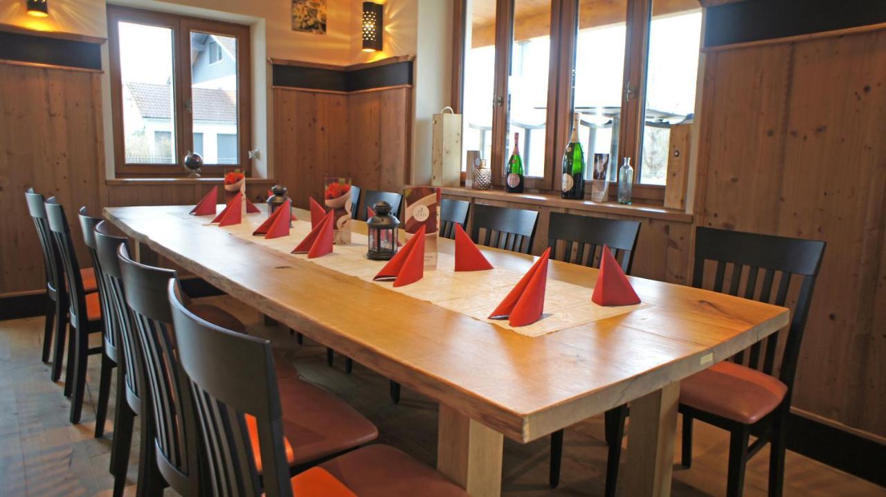 Hotel Heimfeld Restaurant Cafe Garching an Der Alz Eksteriør bilde